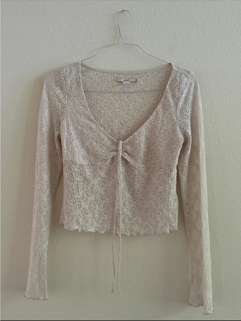 Kimchi Blue Cream Lace Tie-Front Long-Sleeve Top